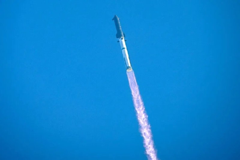 美新一代“星舰”首飞 完成大部分目标美国太空探索技术公司重型运载火箭“星舰”星期五（5月22日）实施第12次试飞，完成大部分目标