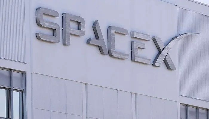 SpaceX通过IPO筹得约857亿美元据报道，SpaceX当地时间6月15日表示，承销商已全额行使IPO超额配售权，公司通过IPO筹得约857亿美元