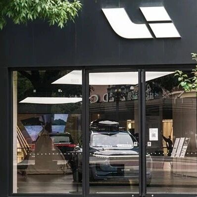 愤怒的李想和遭到围攻的理想汽车via 界面新闻
