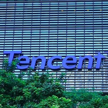 高管回应“腾讯慢了”：接受外界提醒和建议via 界面新闻
