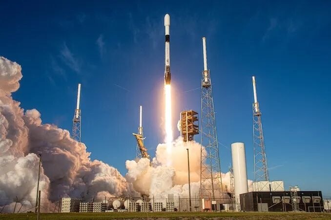 SpaceX猎鹰9号火箭第4次发射天鹅座飞船4月11日19点41分，SpaceX利用一枚编号B1094.7的七手猎鹰9号火箭，成功发射了天鹅座货运飞船，将前往国际空间站