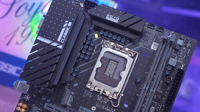 一个CPU插槽至少传三代 Intel终于向AMD看齐了对于DIY玩家来说，Intel平台最令人诟病的一点，莫过于"两代一换"的短命鬼CPU插槽