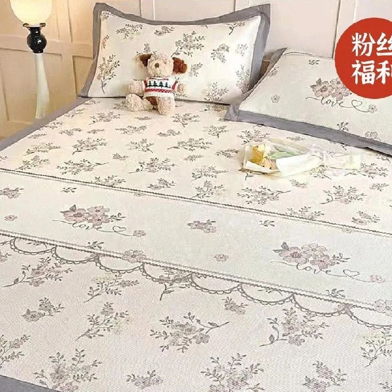 这种“凉而不冰”的深山老藤席，才是夏天安睡的正确打开方式via 凤凰网财经
