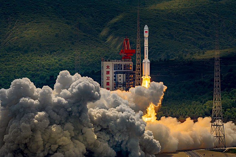 【周刊提前读】深度：中美竞逐太空 火箭、卫星、通信与算力皆是热点【本文系数据通用户提前专享】太空资源先到先得，低轨空间和频段是通信和算力的新战场via 财新网 - 最新文章