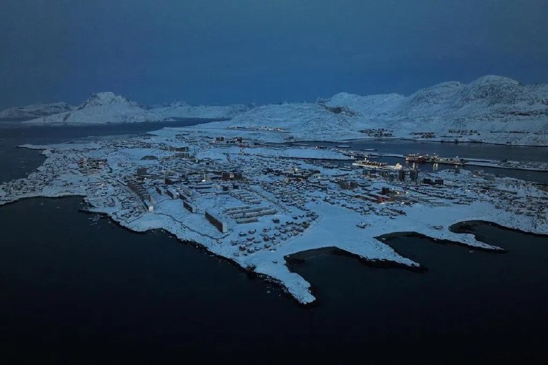特朗普特使首访格陵兰岛 参加经济论坛格陵兰岛媒体报道，美国总统特朗普的格陵兰岛特使星期天（5月17日）抵格陵兰岛首府努克，进行为期数天的访问