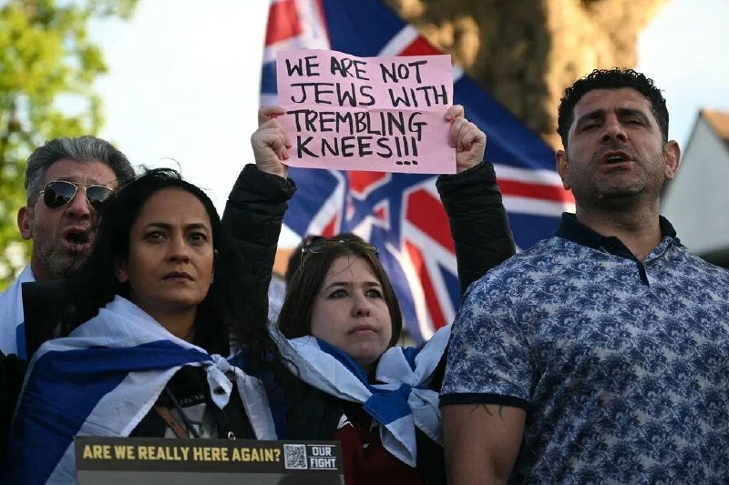 英国伦敦持刀伤人案嫌犯被控英国警方星期五说，在反恐警务部门进行调查后，针对日前在伦敦犹太人聚居区发生的持刀伤人案，已起诉一名45岁涉案男子