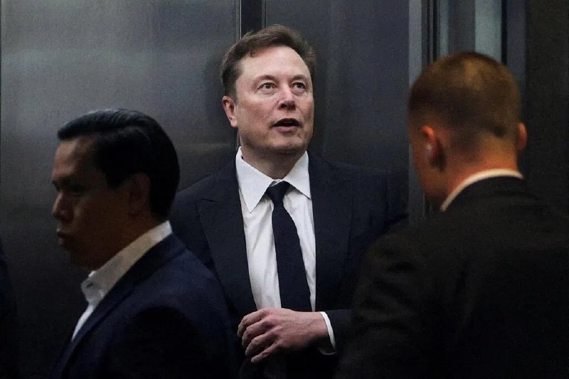 特斯拉给马斯克开出“天价”方案 2025年薪酬1580亿美元在美国电动车公司特斯拉股东批准其“登月式”薪酬方案后，埃隆·马斯克的首个薪酬数字出炉，规模惊人：1580亿美元（2021.20亿新元）