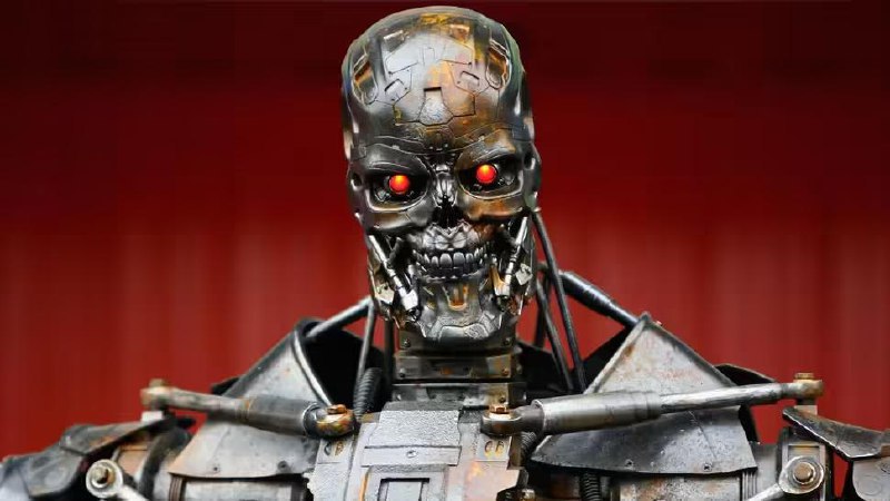 近千名谷歌与 OpenAI 员工罕见联名发表公开信，抵制美军放宽 AI 使用限制Techradar 报道，谷歌与 OpenAI 近千名员工联名发表公开信，敦促两家公司抵制美国军方要求放宽人工智能系统使用限制