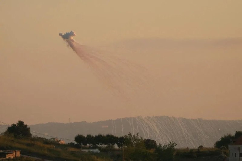 内坦亚胡：美以共同目标是移除伊朗所有浓缩铀以色列总理内坦亚胡周三说，以色列和美国的共同目标是移除伊朗所有浓缩铀材料，以及消除伊朗铀浓缩能力