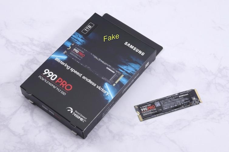假SSD越来越真 测速7255MB/s、容量校验全过 大文件拷贝才露馅据日本AKIBA PC Hotline报道，市面上出现了一批仿真度极高的假冒三星990 PRO SSD