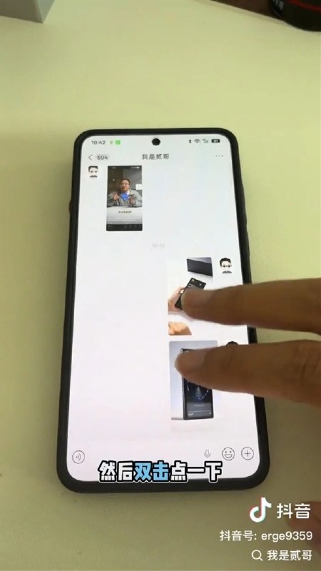 腾讯客服回应微信同时打开两张图闪退：系内存压力导致 建议清理缓存近日，有用户反馈，同时点开两张图片时，微信会直接出现闪退、强制退出的情况