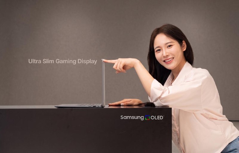 #互联网观察▎三星全新显示器：今日在 COMPUTEX 2026 展出三星显示宣布，今日起在台北南港展览馆举办的 COMPUTEX 2026 上，展示面向游戏场景的 OLED 与 QD-OLED 显示产品线，覆盖掌机、笔记本和显示器，尺寸从 8.8 英寸到 49 英寸，共计 16 款产品