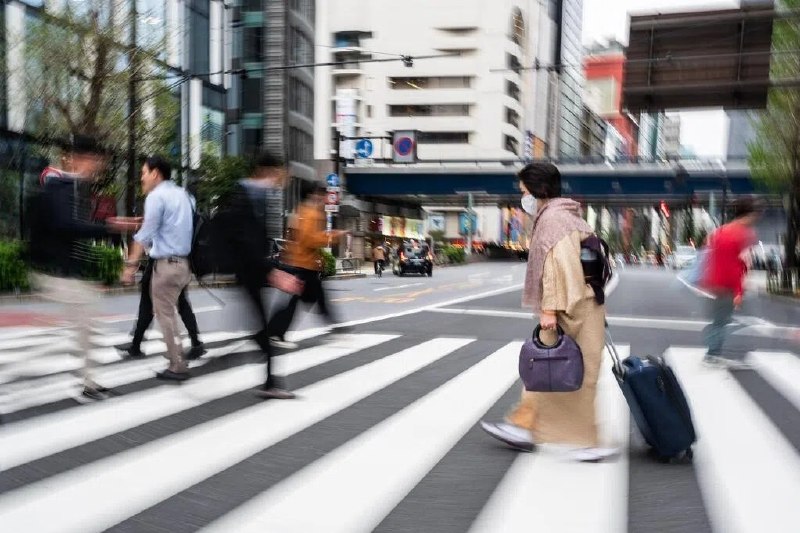 日本实施重新雇佣制 以同薪资雇佣退休员工为让资深员工更积极发挥所长，日本公司正在对重返职场的员工薪酬制进行改革