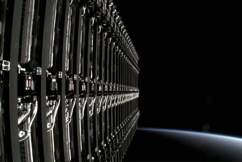 SpaceX星链又一颗卫星在轨“异常解体” 数月内第二起SpaceX 近日证实，其一颗在轨运行的星链（Starlink）卫星在发生“异常情况”后失去联系，并出现碎片脱落现象