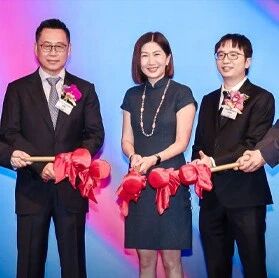 开盘暴涨380%，港股最火IPO敲钟了via 投资界