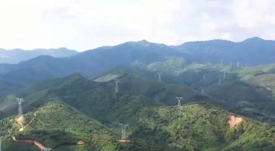 南方电网回应区域现货电价波动：居民电价不受影响近期，广东、广西、云南、贵州、海南等南方五省区电力现货市场价格出现阶段性上行，引发网络热议