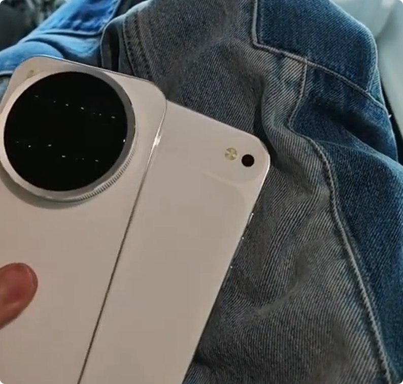 追觅俞浩晒模块化手机：不仅镜头能拆 机身都能拆追觅科技创始人俞浩直接放出了自家模块化手机的真机视频，这款手机的设计非常有看点，镜头和后盖都能单独拆卸，可玩性很高