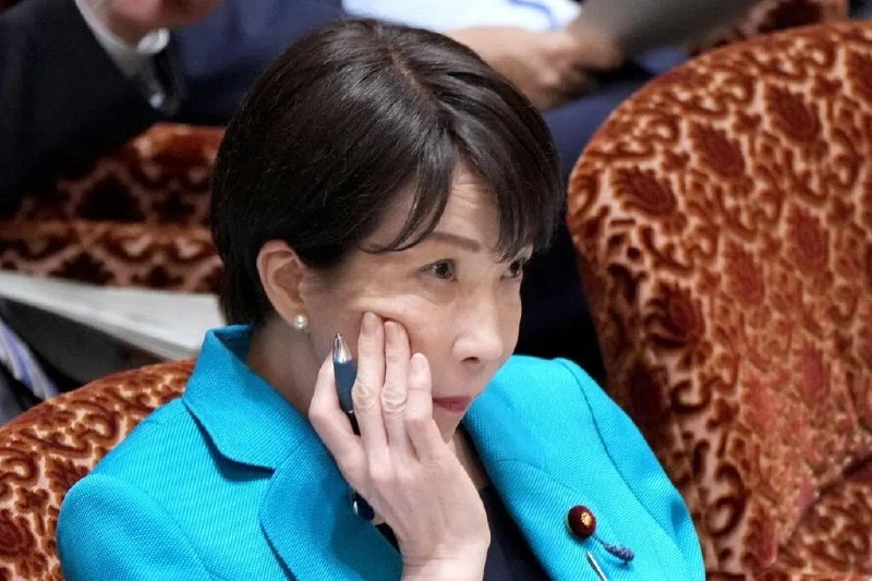 IT公司负责人爆料：曾受高市秘书委托制作攻击小泉视频围绕去年10月举行的自民党总裁选举，日本一名IT公司负责人近日爆料称，为了帮日本首相高市早苗拉票，他用自研的生成式人工智能（AI）软件，制作并发布了一批抹黑国防部长小泉进次郎的视频，其中把小泉形容为“提线木偶”等