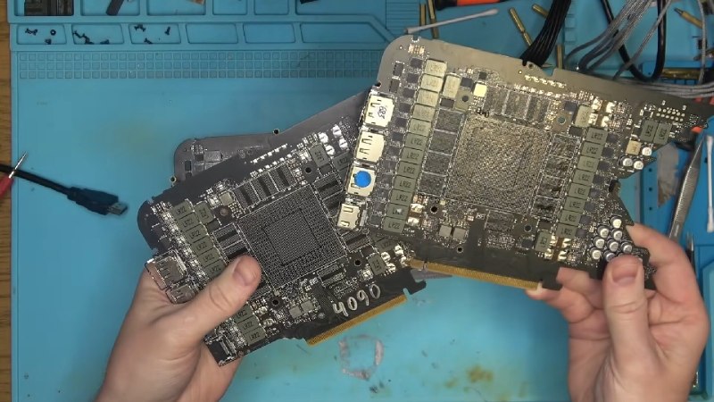 RTX 4090公版PCB改版时隔三年首度曝光 NVIDIA悄悄删了一颗芯片知名硬件维修频道Northwestrepair发布了RTX 4090 FE公版维修视频，揭露了一个此前从未被公开报道的事实，NVIDIA在RTX 4090的生命周期中进行过至少一次PCB改版，早期批次搭载的一颗芯片在后续版本中被移除