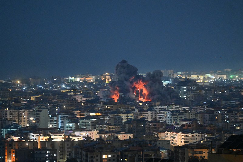 【市场动态】中东战况扑朔迷离 美国宣称已“彻底打垮”伊朗政权尽管已进入第五天的中东战争仍然不知何时到头，但美国总统唐纳德·特朗普依旧对打赢伊朗满怀信心via 财新网 - 最新文章