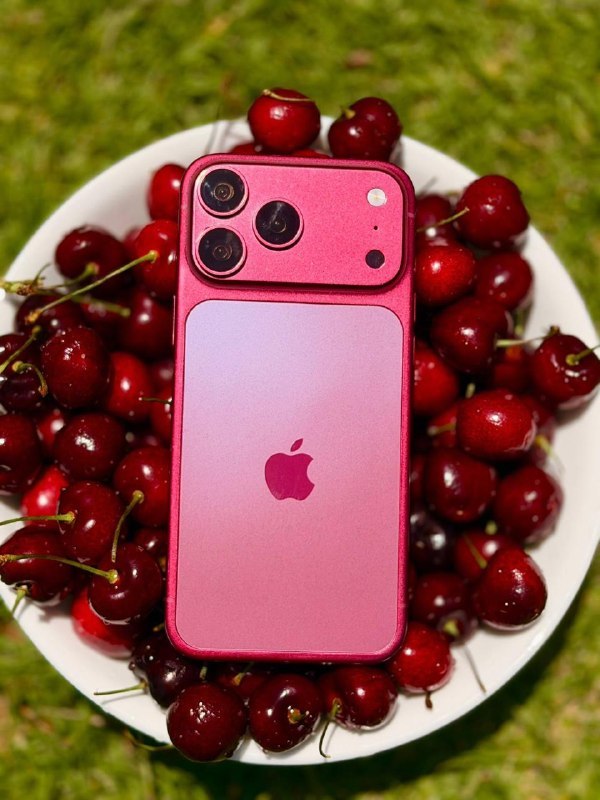 苹果 iPhone 18 Pro 系列主打色可能是“深樱桃”，整体偏深酒红，风格更沉稳商务，预计接替 iPhone 17 Pro 的星宇橙