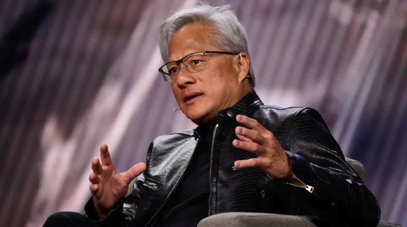 英伟达CEO黄仁勋称员工薪酬应该“尽可能高”在全球围绕人工智能基建热潮产生的利润应如何分配的辩论越来越激烈之际，英伟达首席执行官黄仁勋表态称，他会给自己员工尽可能高的薪酬
