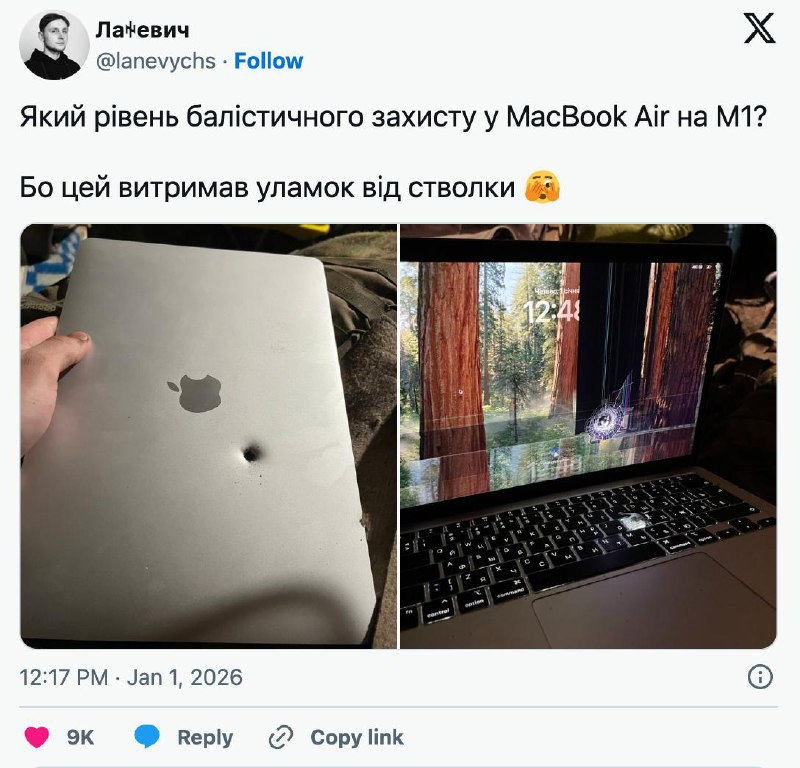 乌克兰前线士兵曝照：遭炮弹弹片击穿的 MacBook Air 仍能开机工作一名隶属于乌克兰“亚速”特种旅的士兵在社交媒体上晒出自己的 M1 版 MacBook Air，称这台笔记本在遭到炮弹弹片直接命中后，竟然依然可以开机使用，引发关注