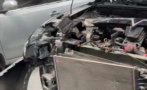 “以租代购”买新能源汽车 事故出险后还要交20%折旧保证金市面上“以租代购”等贷款购车模式，除手续复杂外，易引发收费争议