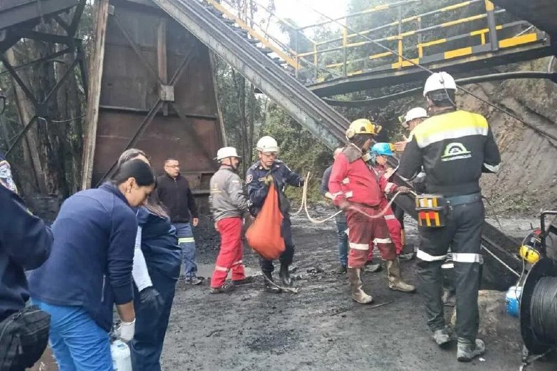 哥伦比亚矿难致九人死亡哥伦比亚中部星期一发生一起煤矿爆炸事故，已造成九名矿工遇难，另有六名矿工获救