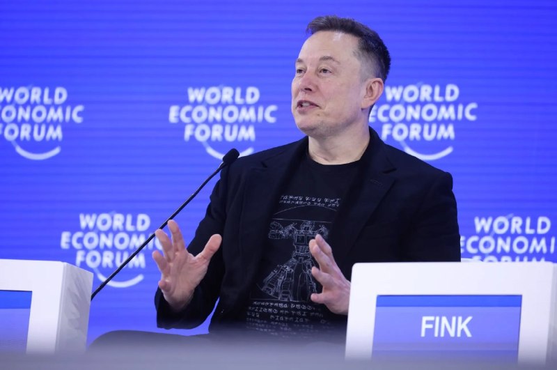 马斯克集团化整合SpaceX、xAI大赚一笔 每年节省近10亿美元利息5月22日，据彭博社报道，埃隆·马斯克(Elon Musk)将SpaceX、xAI和X公司重组为一个紧密关联的企业集团，此举已经带来了可观的财务收益：每年节省近10亿美元的利息支出