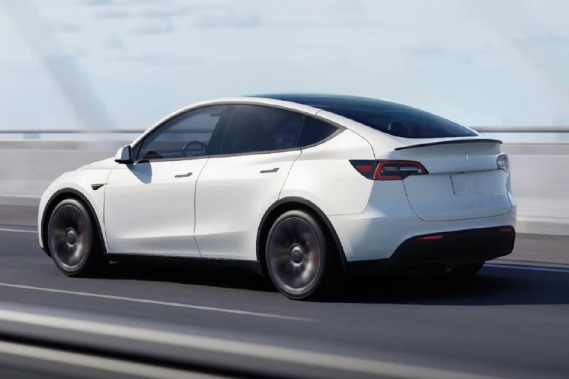 ↩️🖼 特斯拉召回数千辆 Model Y，原因是可能缺少载重铭牌，存在安全隐患Yummy 😋:特斯拉将召回已售出的 173 辆后驱 Cybertruck，原因是其车轮有可能会脱落 特斯拉因制动转子存在故障，可能导致车轮脱落，将召回其 RWD（后轮驱动）Cybertruck Long Range 车型