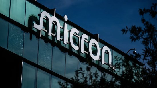 单周飙升38% 美光市值突破8400亿美元受全球内存芯片短缺影响，美光科技股价本周狂飙，整个半导体板块的乐观情绪推动该股持续走高