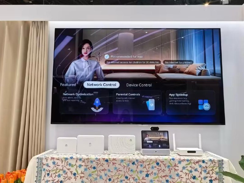 华为发布业界首款 Wi-Fi 7 三频 FTTR：全屋 3000Mbps、10ms 超低时延华为光接入网部门于 3 月 6 日在 MWC26 巴塞罗那发布了四款家庭网络新品
