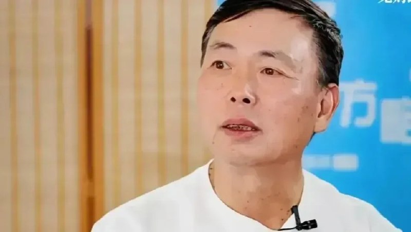 段永平谈OPPO母亲节文案：错了就改，我相信他们会反省5月11日，针对OPPO近期在母亲节宣传中引发的争议，段永平对此表示，“确实不合适，我看到公司已经道歉并且改了