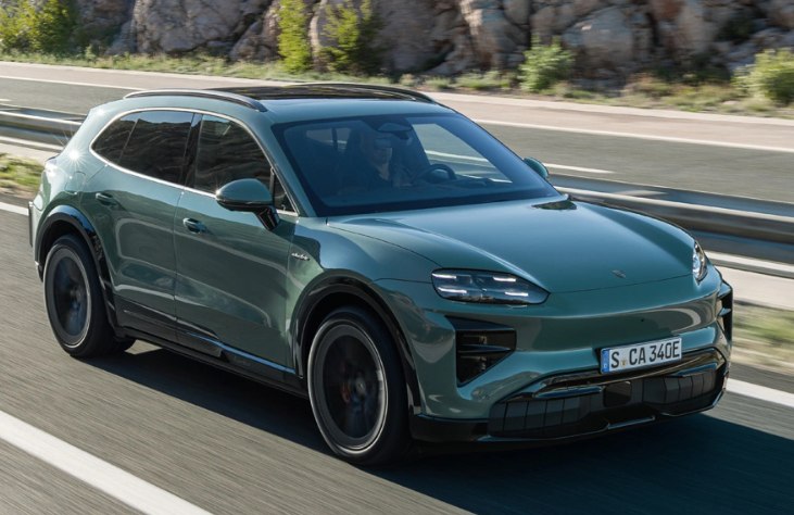 2.5秒破百！保时捷纯电Cayenne Turbo北京车展上市 售111.8万元起在日前开幕的2026北京国际车展上，保时捷带来了旗下首款纯电动卡宴Turbo车型