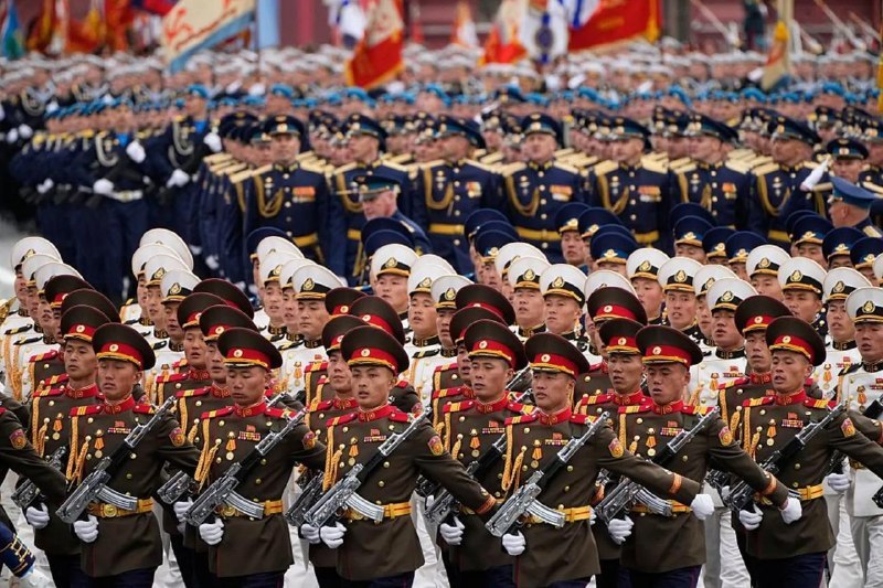 ↩️🖼 俄罗斯5月9日在举行红场阅兵，纪念卫国战争胜利81周年