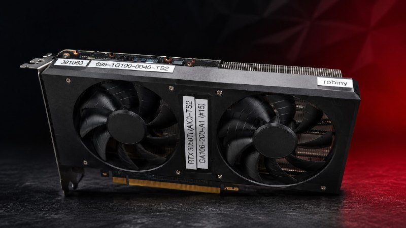 桌面版 RTX 3050 Ti 工程样卡现身：采用 GA106 核心、3328个CUDA 核心与6GB显存一款从未正式发布的 NVIDIA GeForce RTX 3050 Ti 桌面显卡近日在网络曝光，证实这一“只存在于笔记本端”的型号在 Ampere 时代其实曾有桌面版工程样卡流出