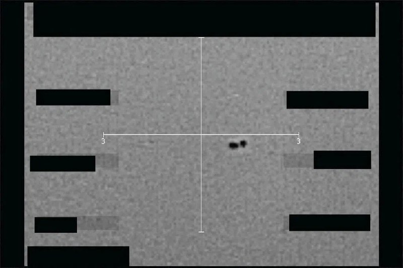 UFO档案曝光 美军目击巨型“太空土豆”悬浮空中美国政府最新公开的一批不明飞行物（UFO）档案披露，一组驻扎在科罗拉多州卡森堡的美军人员曾在2022年目击一个形似巨型“不规则土豆”的神秘物体悬浮于山体上空，其真实身份至今未明