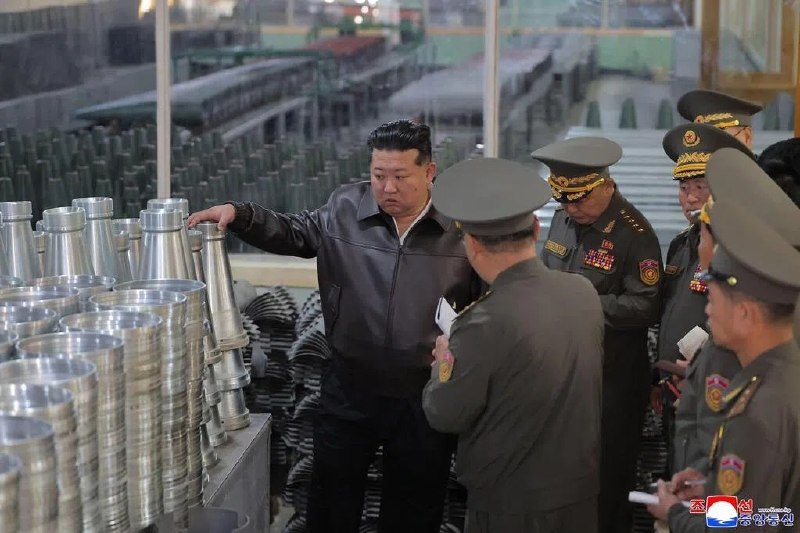 金正恩要求提高军工产能到2.5倍 平壤称核计划不容谈判朝鲜最高领导人金正恩要求，在五年计划期间，将朝鲜军工业现有产能逐年增加到2.5倍