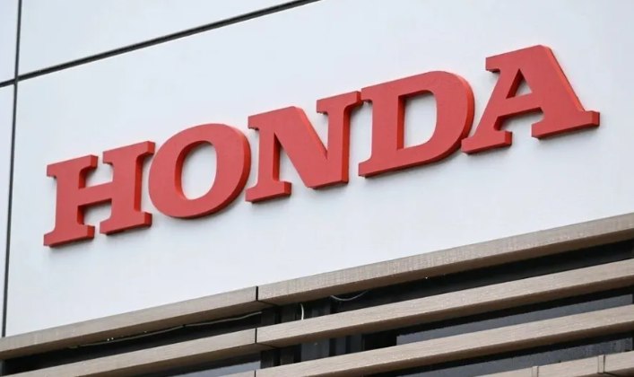 本田将关停中国两座燃油车工厂 销量五年跌百万辆本田因在华销量持续低迷，决定关停广州、武汉各一座燃油车工厂，大幅收缩在华燃油车产能
