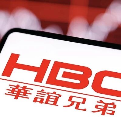 华谊兄弟王忠军2800万股股票被拍卖，公司股价大跌近5%via 界面新闻