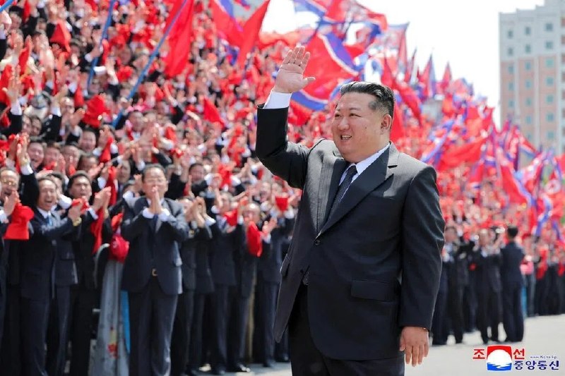 朝鲜劳动党6月下旬召开九届二中全会朝中社星期一（5月25日）报道，朝鲜劳动党中央委员会政治局24日宣布，定6月下旬召开劳动党第九届中央委员会政治局第二次会议（简称“九届二中全会”），对朝鲜党和国家2026年重要政策执行情况进行中期总结，并讨论下半年工作及一系列重要问题