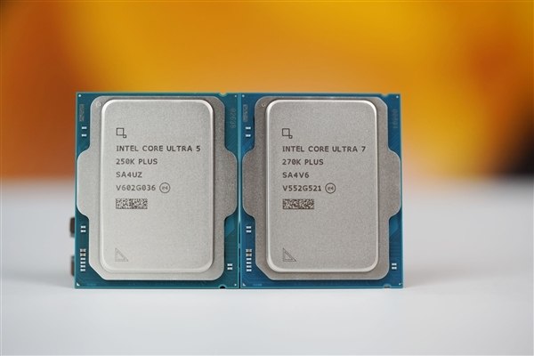 Intel最强游戏CPU 酷睿Ultra 200S Plus国内开售：1599元起Intel酷睿Ultra 200S Plus系列处理器已正式开售，酷睿Ultra 7 270K Plus到手价2499元，酷睿Ultra 5 250K Plus到手价1699元，酷睿Ultra 250KF Plus到手价1599元