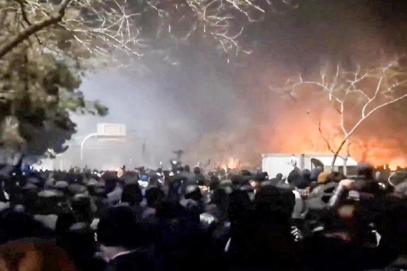 伊朗“处决浪潮”持续 当局绞死三名涉1月示威男子伊朗当局再处决1月反政权示威的参与者，三名男子被绞死
