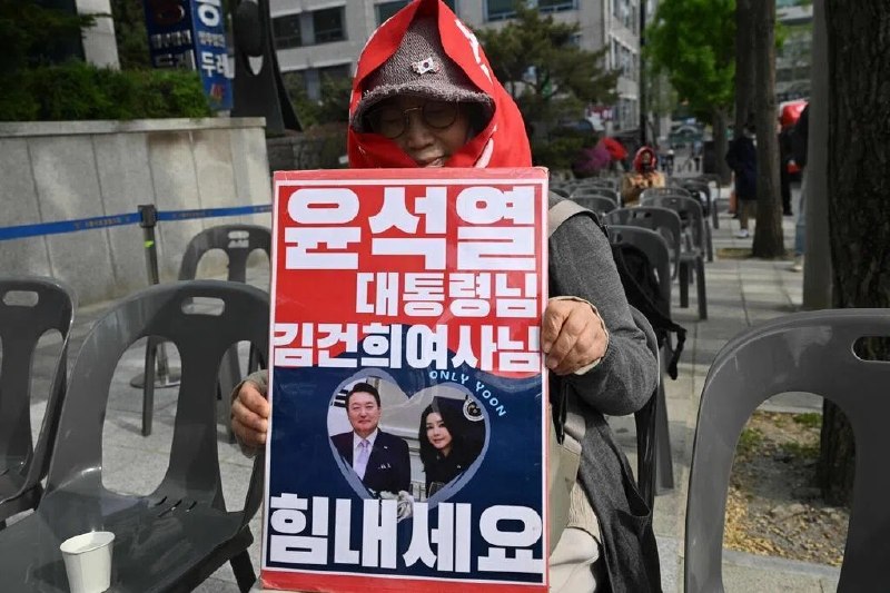 韩国前总统尹锡悦妨碍执法案二审判七年 刑期上调两年韩国前总统尹锡悦星期三（4月29日）在二审中被判处有期徒刑七年，刑期较一审明显加重