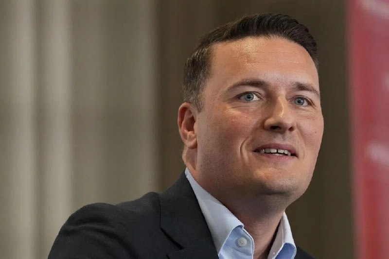 英国前卫长确认竞选工党党魁（伦敦综合电）日前辞职的英国卫生部长斯特里廷宣布，如果工党举行党首选举，他将参选
