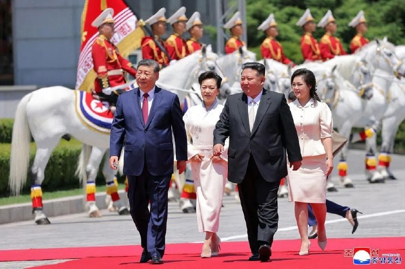 朝鲜官媒加版位 大力宣传习近平访朝消息朝鲜官方媒体加版，大力宣传中国国家主席习近平时隔七年对朝鲜进行国事访问