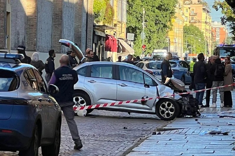 意大利北部发生汽车冲撞行人事件 八人受伤意大利北部城市摩德纳（Modena）星期六（5月16日）发生汽车冲撞行人事件，造成至少八人受伤，其中四人伤势严重