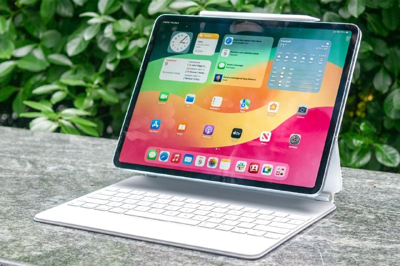 iPad Air转投OLED 三星成主要供应商苹果将整个平板电脑产品线切换至OLED面板的消息已经传了好几年