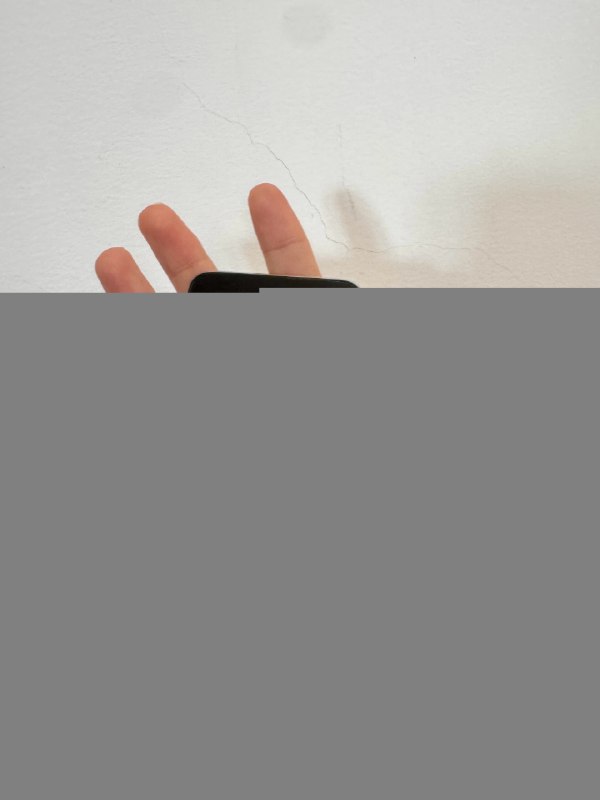 微信员工晒开发第一个版本的测试机：经典神机iPod touch 4微信员工“客村小蒋”晒出了当年微信开发第一个版本用的测试机——iPod touch 4